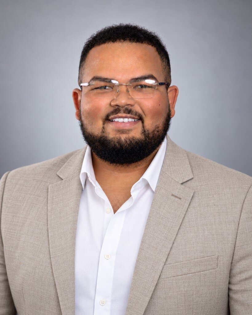 Edgardo Hernández Jr.